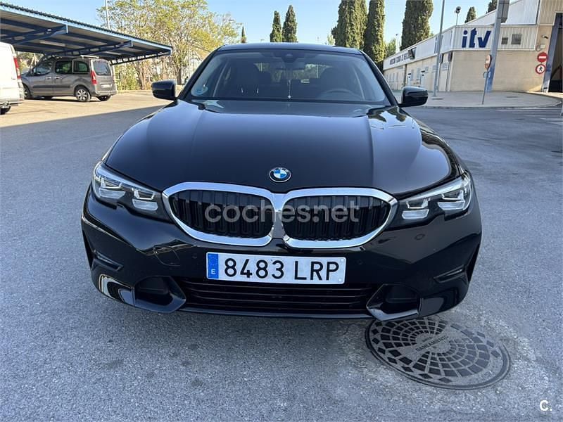 Negro Usado 2020 BMW 318 Berlina | 26.900 € (Caro) - Imagen 1/4