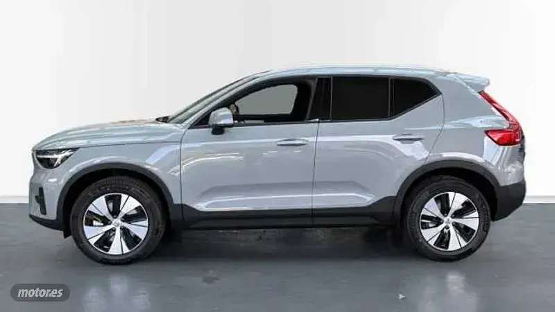 Nuevo Volvo XC40 Core 163 CV (119 kW) 2026 Gris SUV
