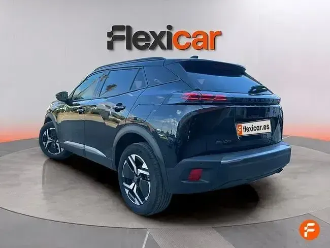 Usado Peugeot 2008 Allure 100 CV (73 kW) 2025 Negro SUV