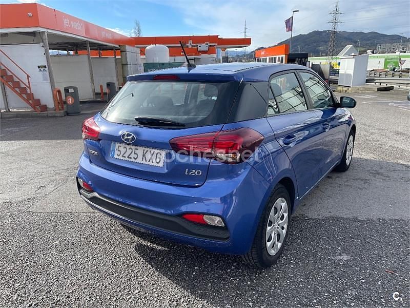 Usado Hyundai i20 100 CV (73 kW) 2019 Azul Berlina