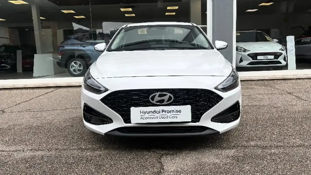 Nuevo Hyundai i30 100 CV (73 kW) 2026 Blanco