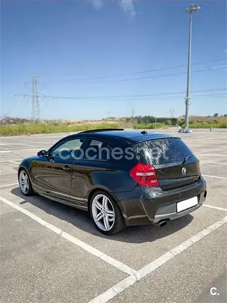 Usado BMW 123 204 CV (150 kW) 2007 Negro Utilitario