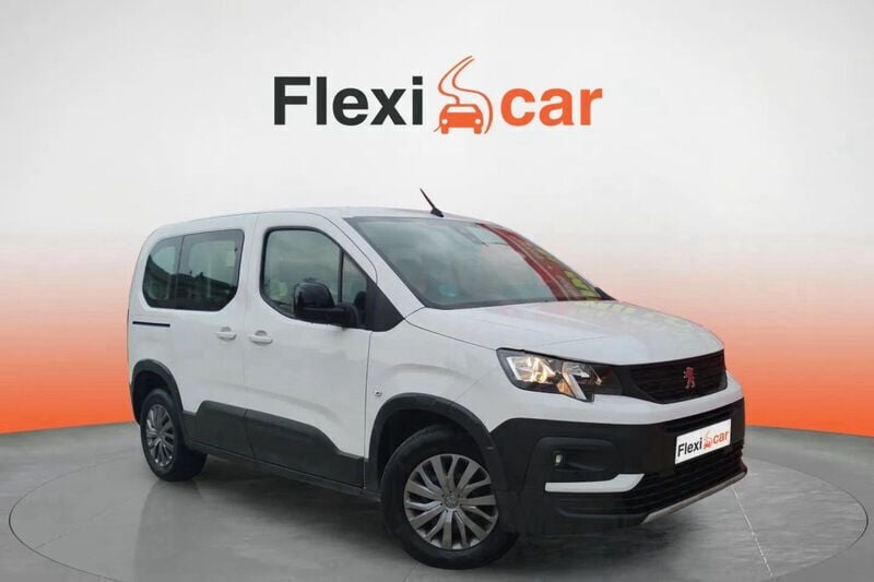 Blanco Usado 2023 Peugeot Rifter GT Monovolumen | 17.490 € (Super precio) - Imagen 1/4