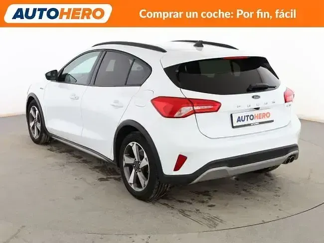 Usado Ford Focus Active 125 CV (91 kW) 2021 Blanco Berlina