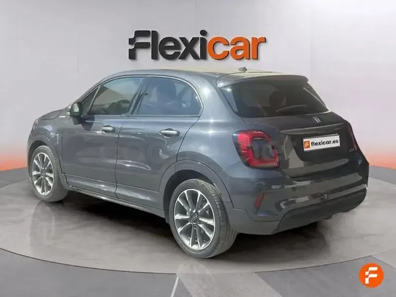 Usado Fiat 500X 130 CV (95 kW) 2023 Gris / plata SUV