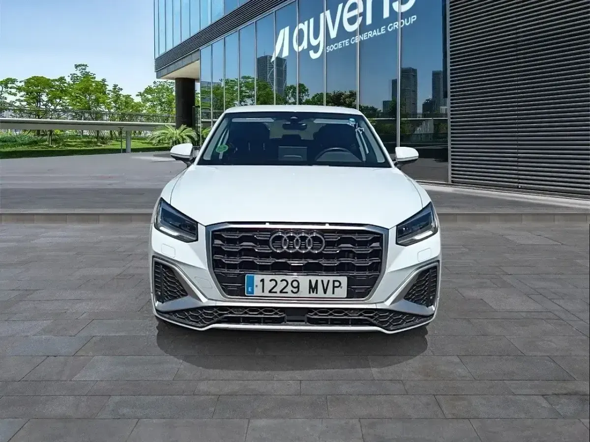 Usado Audi Q2 S-Line 150 CV (110 kW) 2024 Blanco SUV