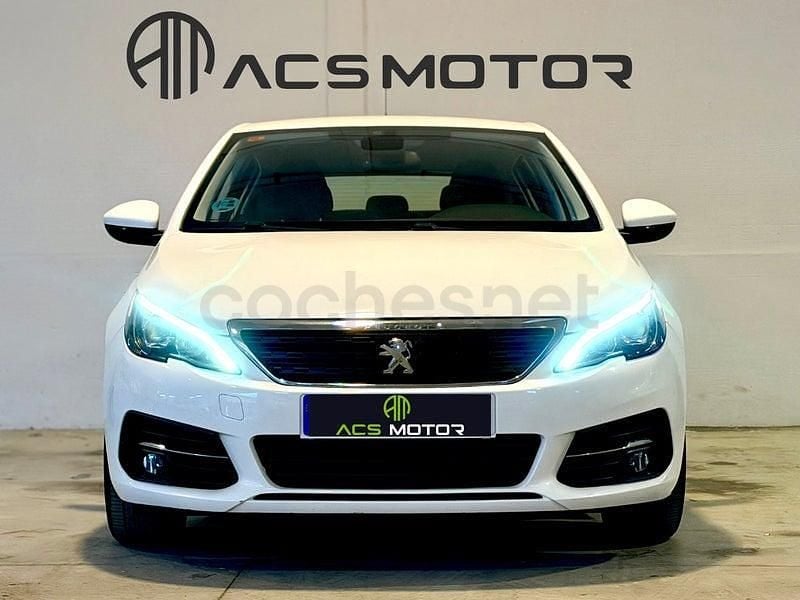 Usado Peugeot 308 Active 130 CV (95 kW) 2021 Blanco Berlina