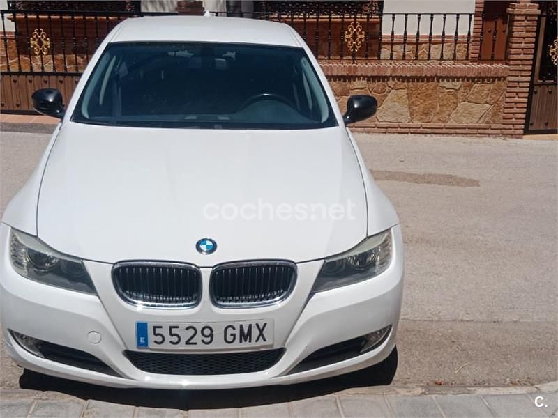 Usado BMW 318 143 CV (105 kW) 2009 Blanco Berlina