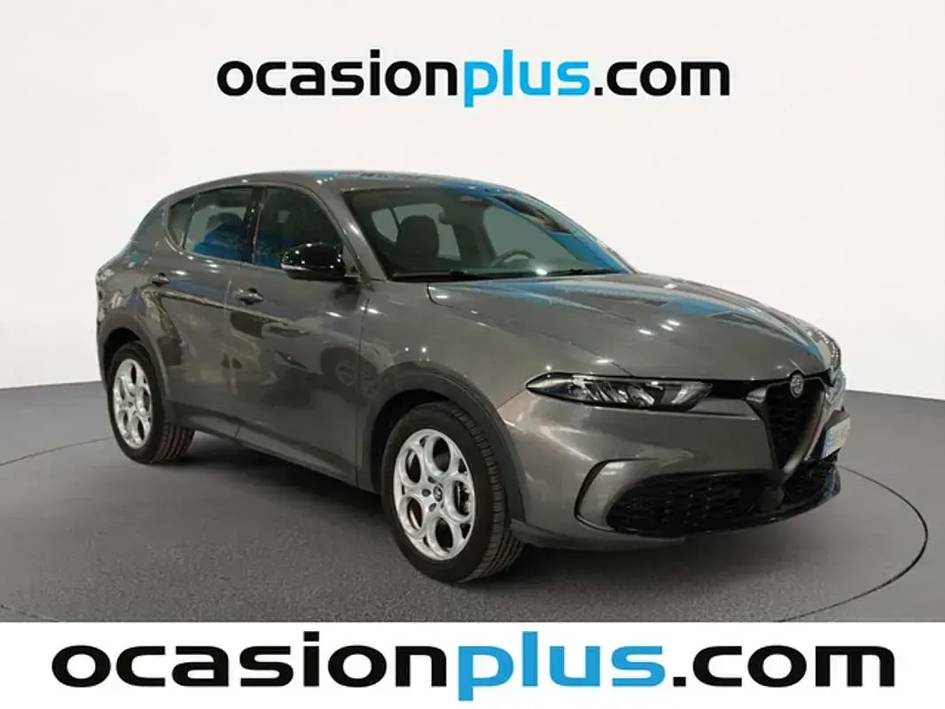 Usado Alfa Romeo Tonale Sprint 131 CV (96 kW) 2022 Gris SUV