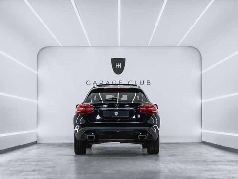 Usado Mercedes GLA180 Urban 122 CV (89 kW) 2018 SUV