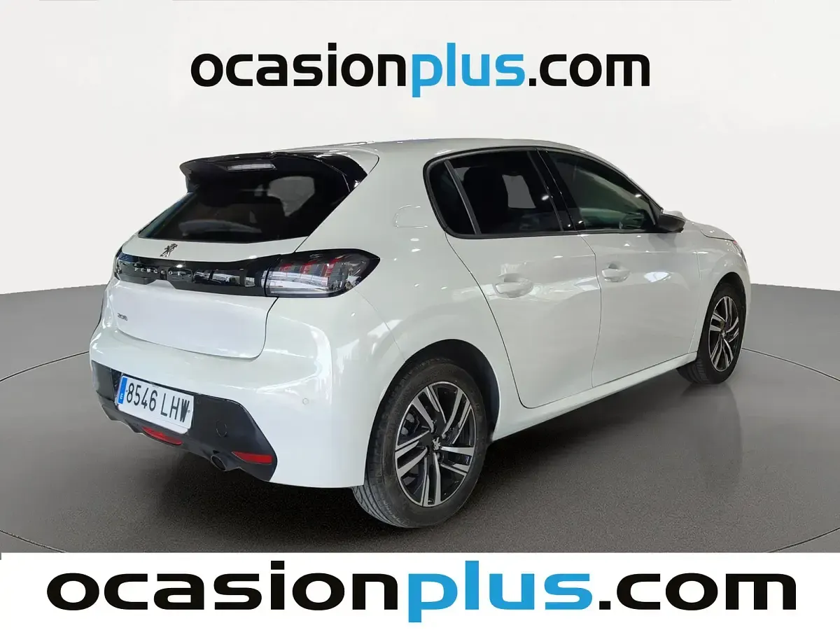 Usado Peugeot 208 Allure 100 CV (73 kW) 2020 Blanco Utilitario