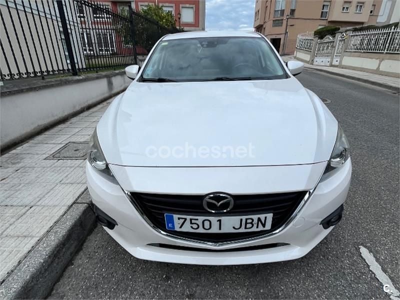 Usado Mazda 3 Style 120 CV (88 kW) 2014 Blanco Berlina