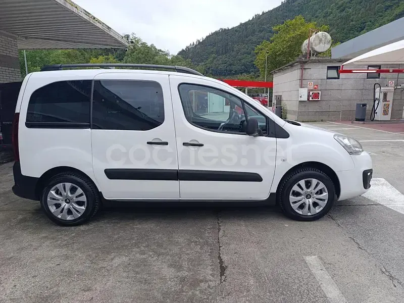 Usado Citroën Berlingo 100 CV (73 kW) 2018 Blanco Monovolumen
