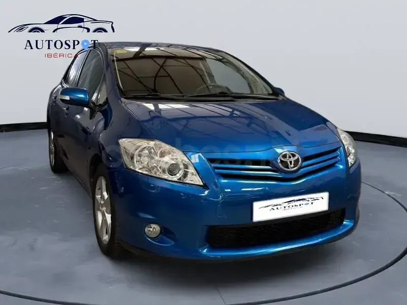Usado Toyota Auris Active 90 CV (66 kW) 2010 Azul Utilitario