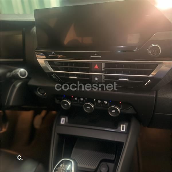 Usado Citroën C4 Feel 110 CV (80 kW) 2022 Negro Berlina