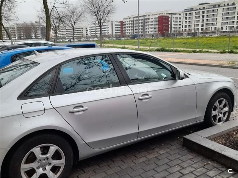 Gris / plata Usado 2011 Audi A4 Berlina | 8500 € (Precio justo) - Imagen 1/4