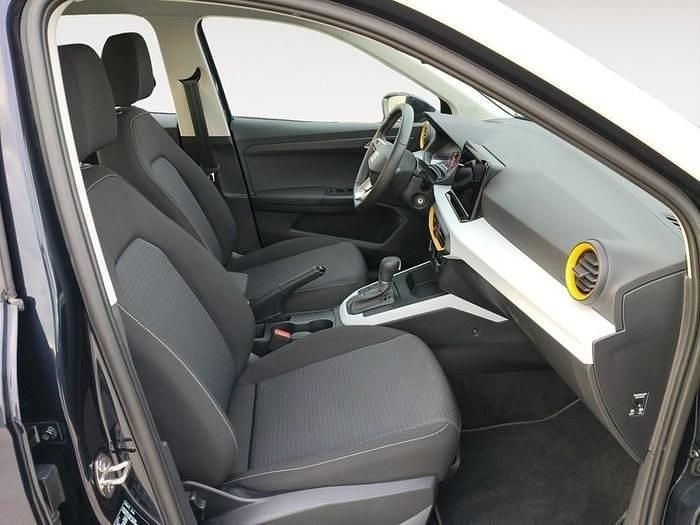 Usado Seat Arona Style 110 CV (80 kW) 2022 Azul SUV