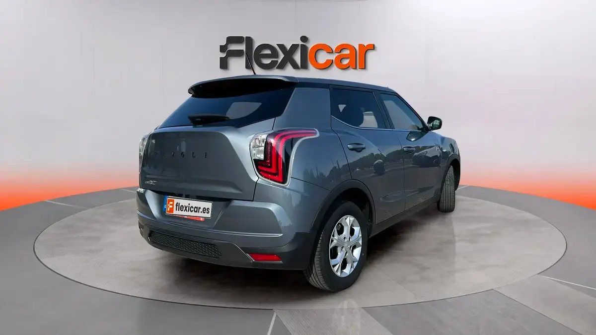Usado SsangYong Tivoli 163 CV (119 kW) 2024 Gris SUV