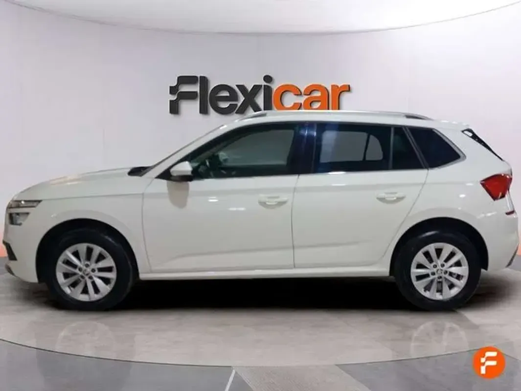 Usado Skoda Kamiq Selection 116 CV (85 kW) 2024 Blanco SUV