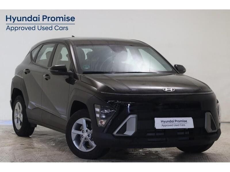 Usado Hyundai Kona 120 CV (88 kW) 2024 Abyss black SUV