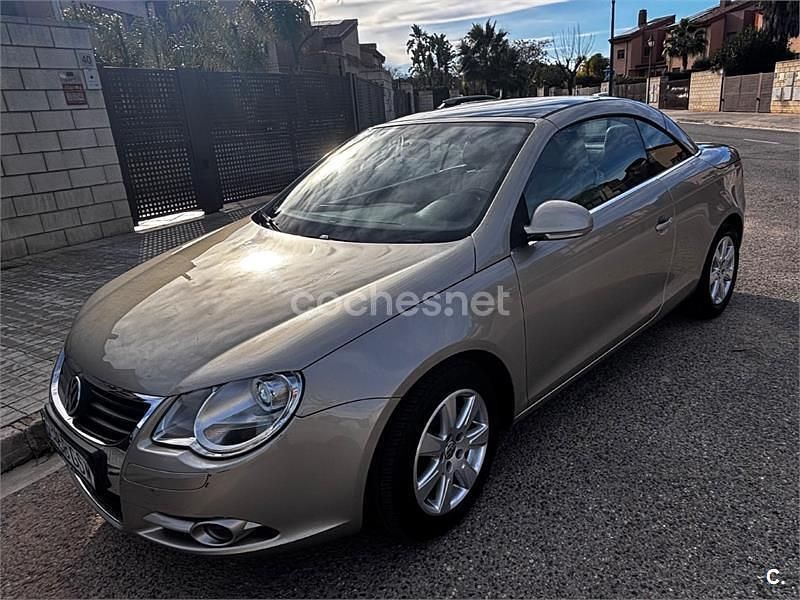 Usado VW Eos 150 CV (110 kW) 2007 Beige Descapotable