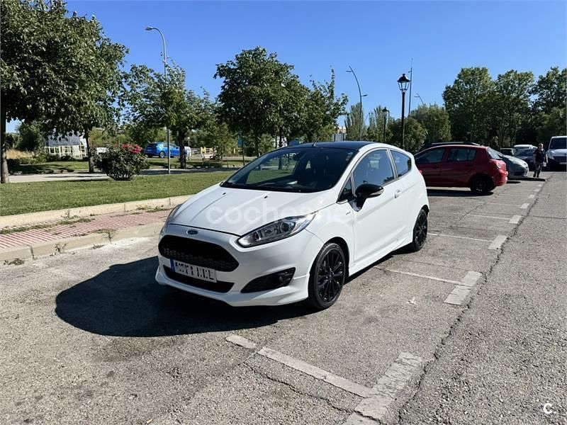 Blanco Usado 2017 Ford Fiesta ST-Line Utilitario | 10.200 € (Buen precio) - Imagen 1/2