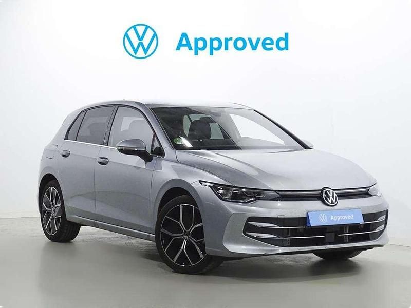 Plateado Usado 2024 VW Golf VIII Utilitario | 32.300 € (Precio justo) - Imagen 1/4
