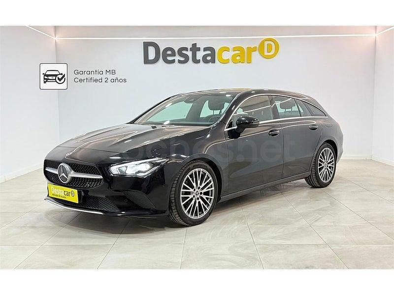 Usado Mercedes CLA180 Shooting Brake 136 CV (100 kW) 2022 Negro Familiar