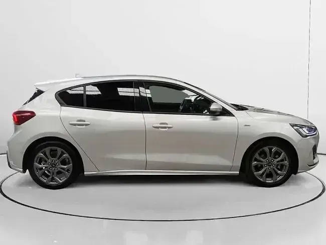 Usado Ford Focus ST-Line 155 CV (114 kW) 2024 Gris