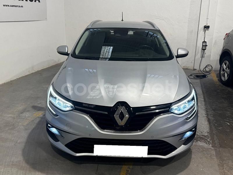 Usado Renault Mégane IV Business 160 CV (117 kW) 2021 Gris / plata Familiar