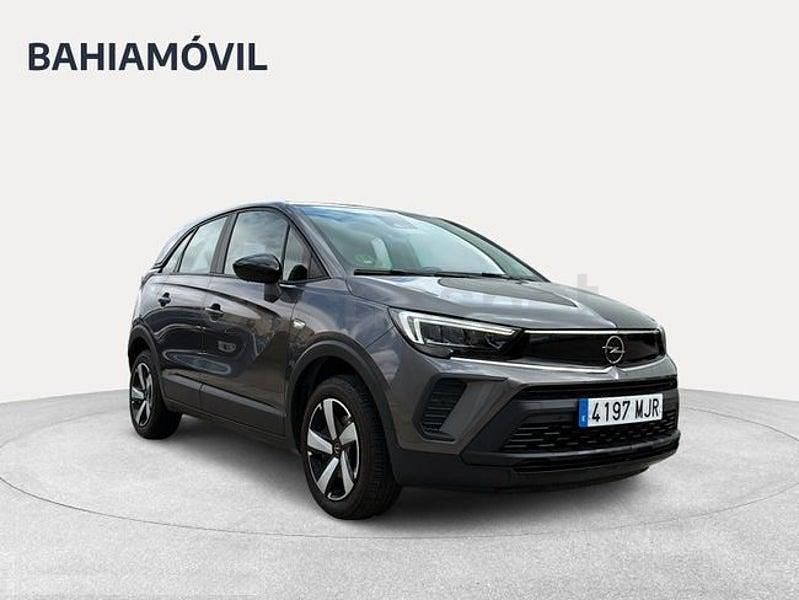 Usado Opel Crossland X Edition 110 CV (80 kW) 2023 Gris / plata SUV