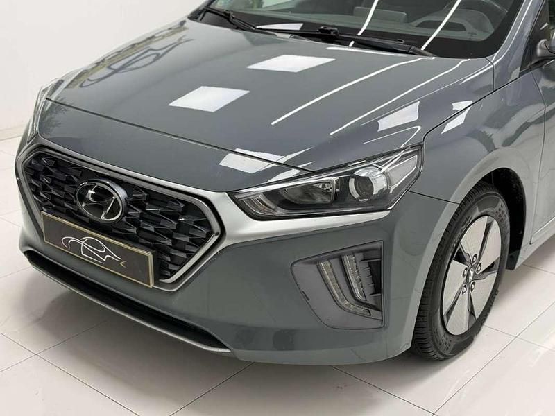 Usado Hyundai Ioniq 141 CV (103 kW) 2021 Gris Utilitario