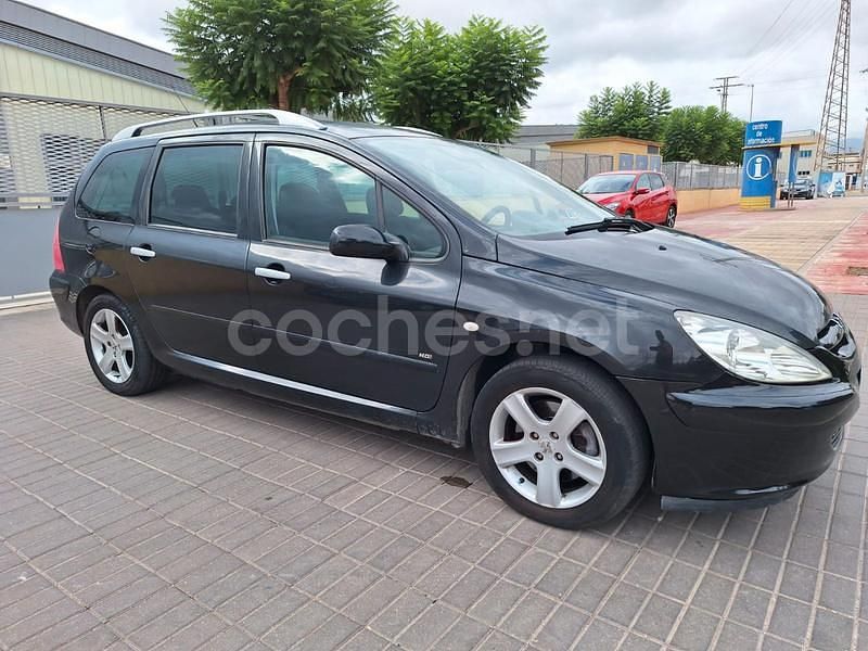 Negro Usado 2005 Peugeot 307 Familiar | 3500 € (Precio justo) - Imagen 1/4