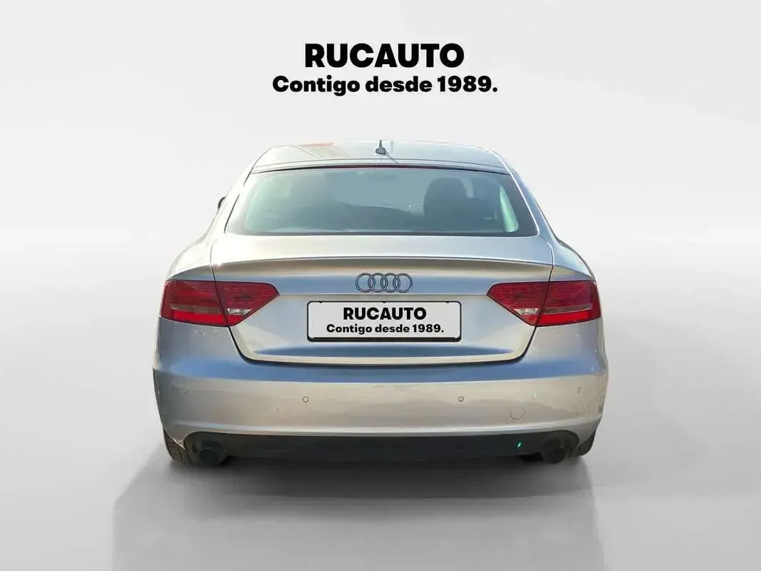 Usado Audi A5 211 CV (155 kW) 2011 Plateado Coupe