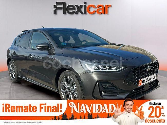 Gris / plata Usado 2025 Ford Focus ST-Line Berlina | 23.890 € (Precio justo) - Imagen 1/4