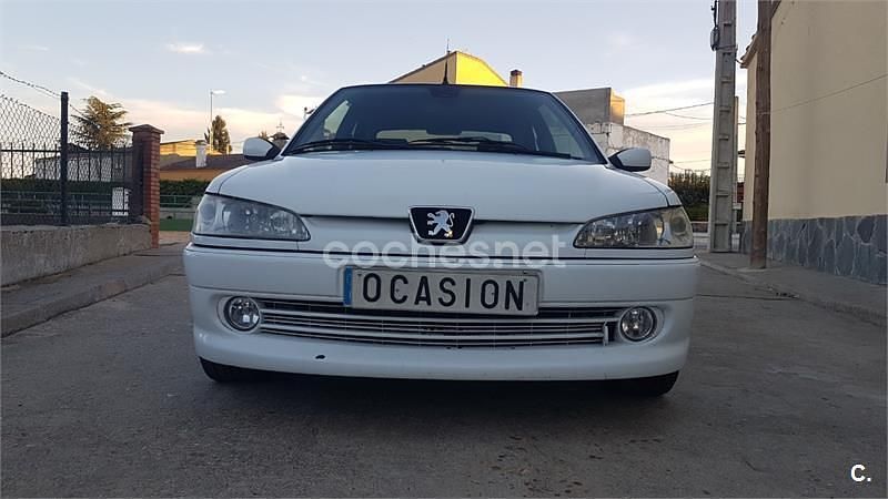 Usado Peugeot 306 90 CV (66 kW) 1999 Blanco Berlina