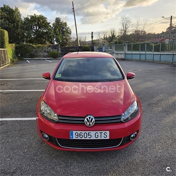 Usado VW Golf VI Sport 105 CV (77 kW) 2010 Rojo Utilitario