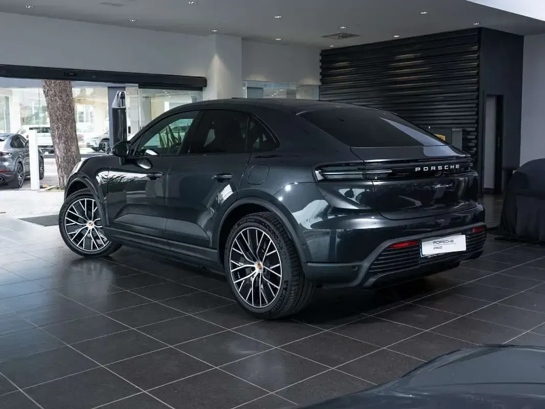 Nuevo Porsche Macan 300 kW (408 CV) 2026 Gris SUV