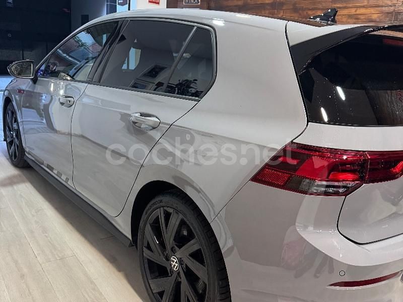 Usado VW Golf VIII GTI Clubsport 301 CV (221 kW) 2024 Gris / plata Berlina