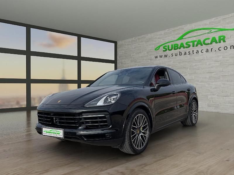 Negro Usado 2022 Porsche Cayenne Platinum Edition SUV | 57.645 € - Imagen 1/4