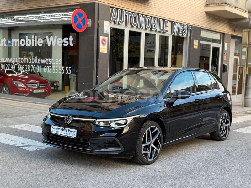 Negro Usado 2021 VW Golf VIII Berlina | 24.500 € (Precio justo) - Imagen 1/4