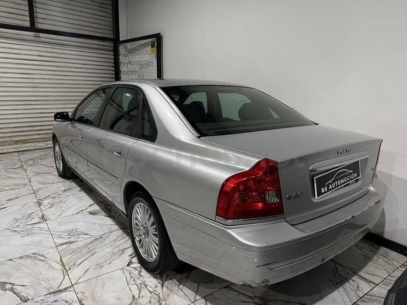 Usado Volvo S80 Kinetic 185 CV (136 kW) 2006 Gris / plata Berlina