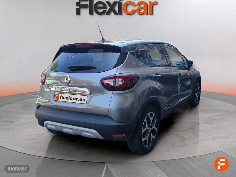 Usado Renault Captur Life 100 CV (73 kW) 2019 Gris / plata SUV