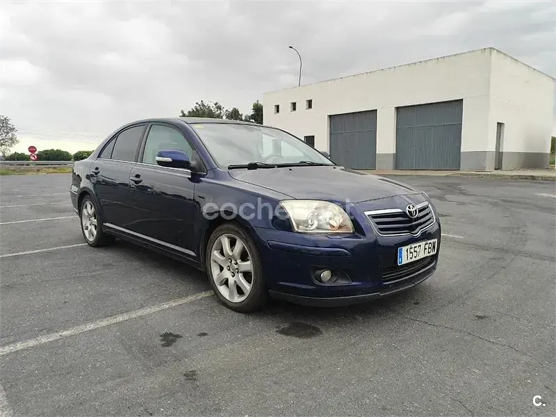 Usado Toyota Avensis Executive 116 CV (85 kW) 2006 Azul Berlina