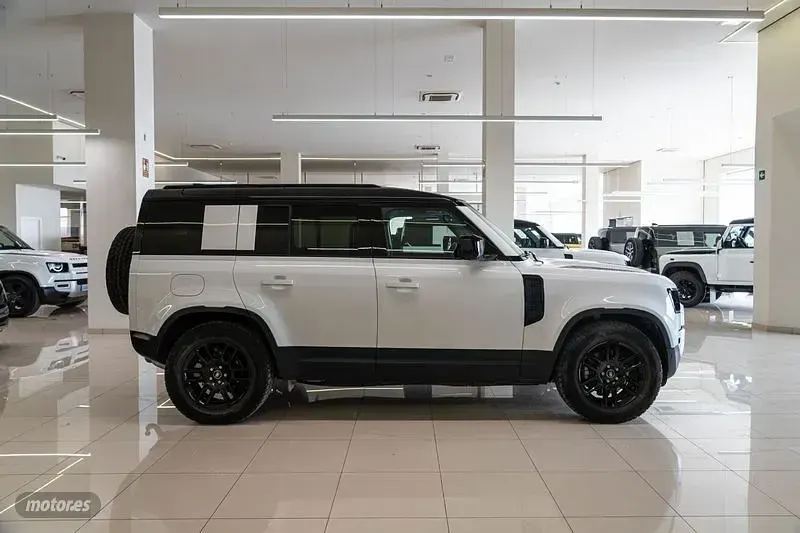Usado Land Rover Defender S 249 CV (183 kW) 2025 Blanco SUV