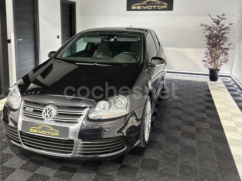 Negro Usado 2007 VW Golf V R Berlina | 17.990 € (Precio justo) - Imagen 1/4