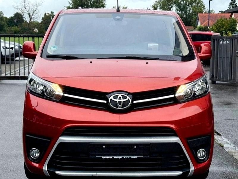 Usado Toyota Proace Verso 149 CV (109 kW) 2019 Rojo Familiar