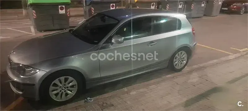 Usado BMW 116 115 CV (84 kW) 2011 Gris / plata Utilitario