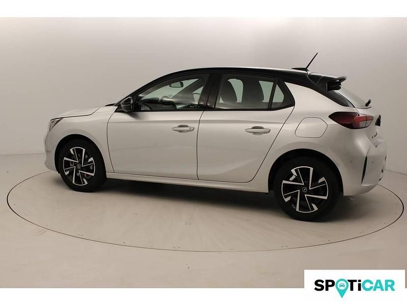 Usado Opel Corsa 100 CV (73 kW) 2025 Gris Utilitario