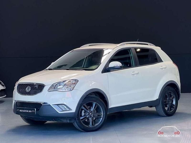 Blanco Usado 2010 Ssangyong (KGM) Korando SUV | 5990 € (Precio justo) - Imagen 1/4